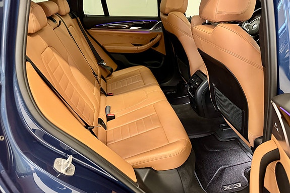 BMW X3 28 of 30