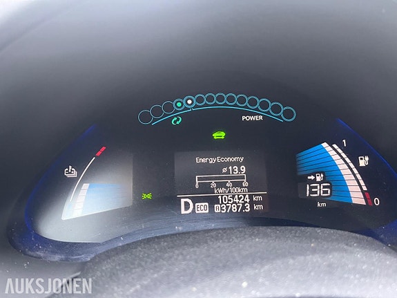 Nissan Leaf 9 of 15