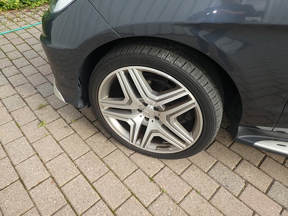 Mercedes-Benz ML250 7 of 10