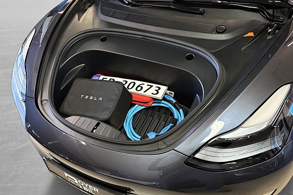 Tesla Model 3 11 of 29
