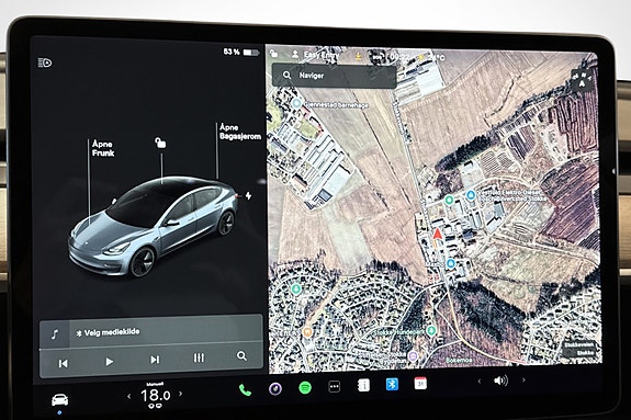 Tesla Model 3 20 of 29