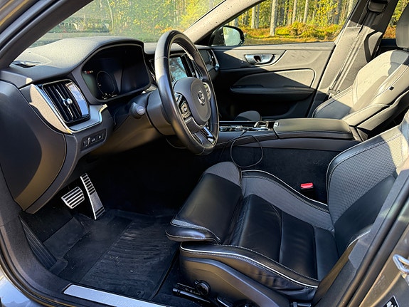 Volvo V60 14 of 14