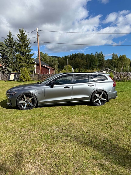 Volvo V60 3 of 14