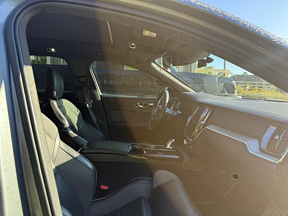 Volvo V60 13 of 14