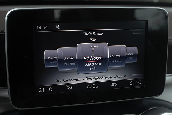 Mercedes-Benz GLC350 e 29 of 30