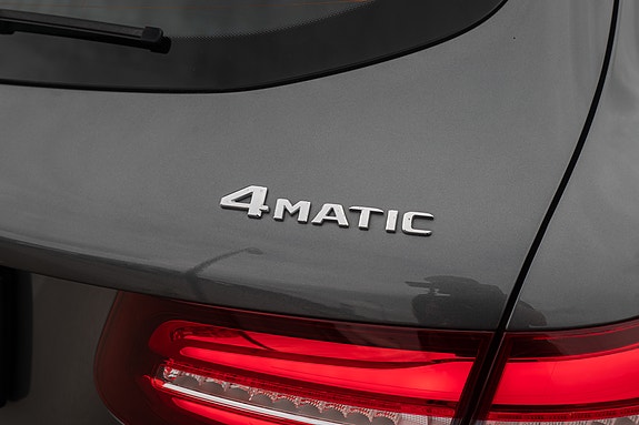 Mercedes-Benz GLC350 e 10 of 30