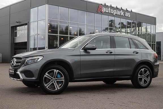 Mercedes-Benz GLC350 e 4 of 30