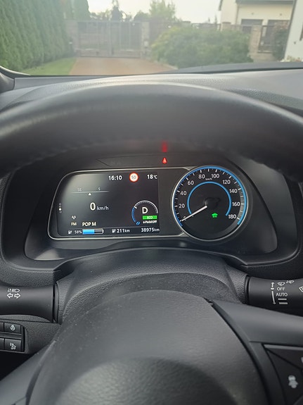 Nissan Leaf 4 of 10