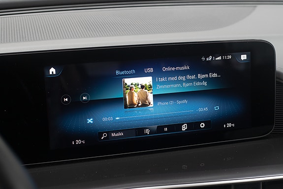 Mercedes-Benz EQC400 29 of 30