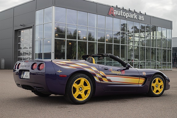Chevrolet Corvette 8 of 30