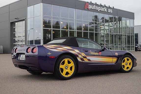 Chevrolet Corvette 9 of 30