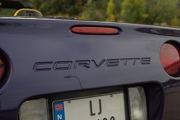 Chevrolet Corvette 13 of 30