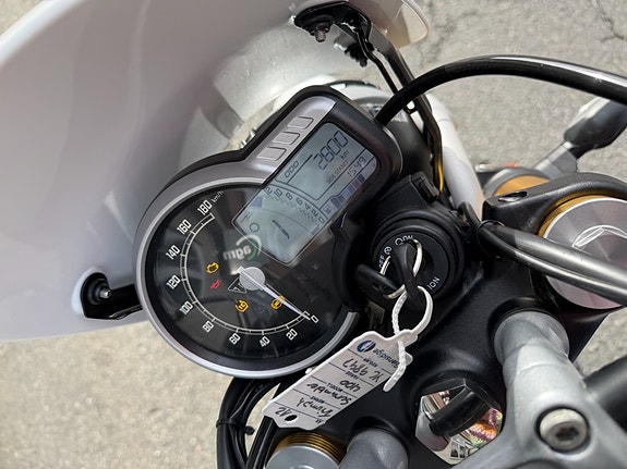 Triumph Scrambler 400XC, kun gått 18 mil, med toppboks 4 of 6