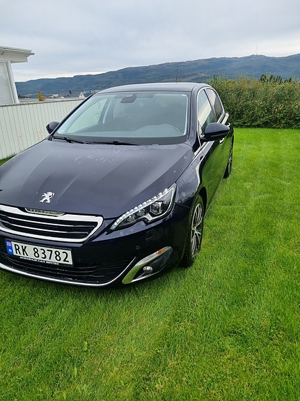Peugeot 308 2 of 30