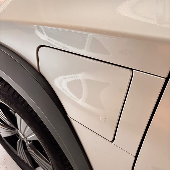 Lexus RZ450e 24 of 25