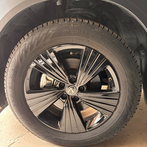 Lexus RZ450e 25 of 25