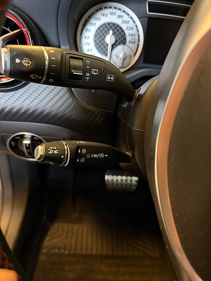 Mercedes-Benz A250 22 of 30