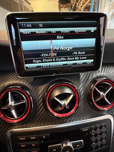 Mercedes-Benz A250 26 of 30