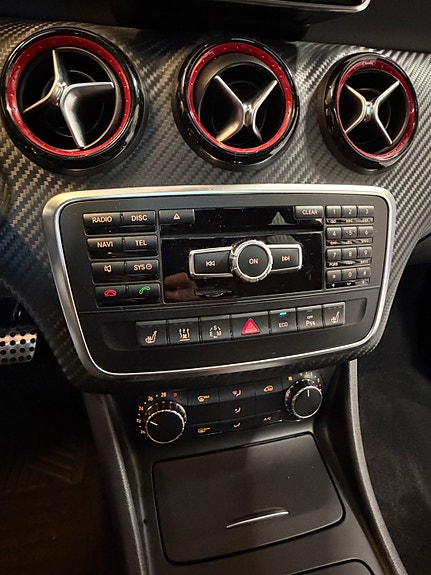 Mercedes-Benz A250 25 of 30
