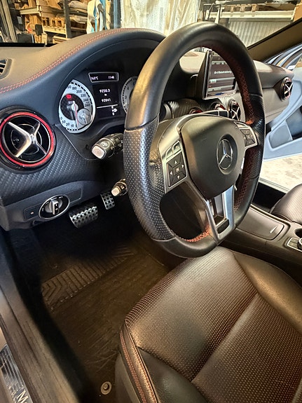 Mercedes-Benz A250 19 of 30