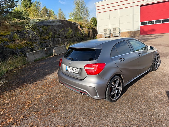 Mercedes-Benz A250 14 of 30