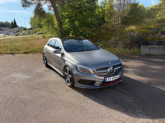 Mercedes-Benz A250 2 of 30