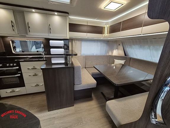 Hobby Prestige 720 WQC| Queensbed | Separat dusj | Stor rundsitter 4 of 25
