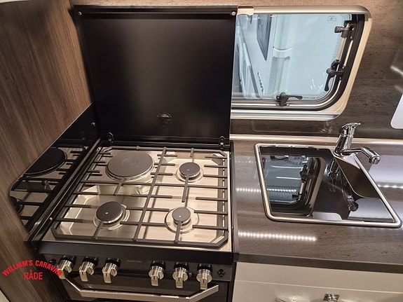 Hobby Prestige 720 WQC| Queensbed | Separat dusj | Stor rundsitter 18 of 25