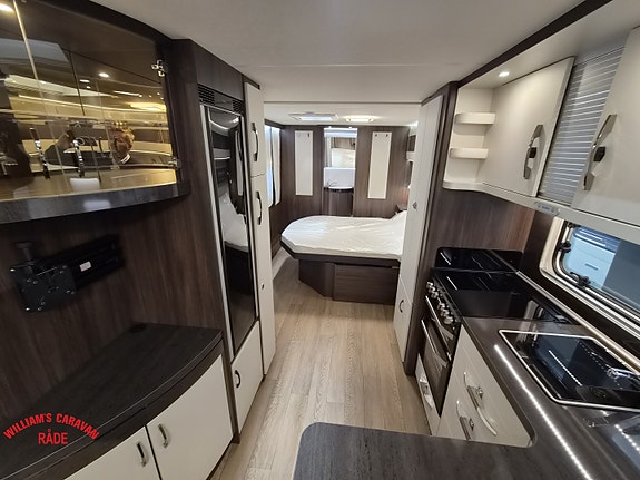 Hobby Prestige 720 WQC| Queensbed | Separat dusj | Stor rundsitter 9 of 25
