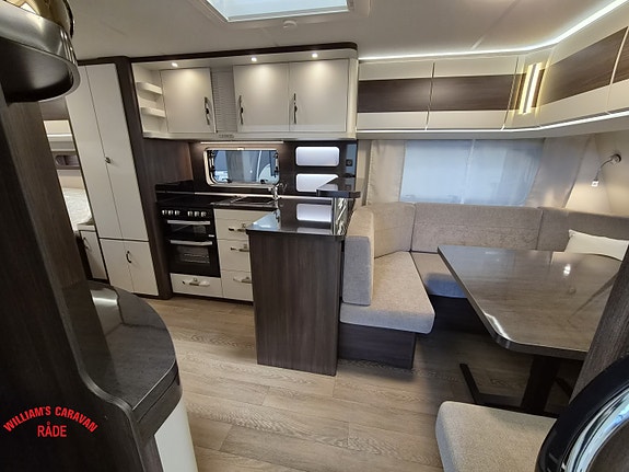 Hobby Prestige 720 WQC| Queensbed | Separat dusj | Stor rundsitter 5 of 25