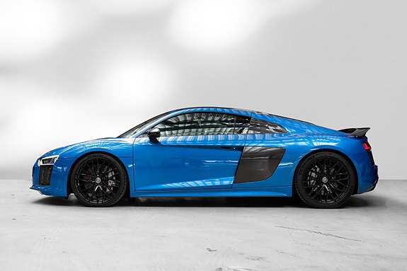 Audi R8 5 of 30