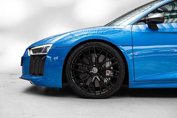 Audi R8 12 of 30