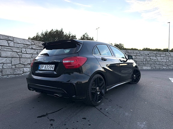 Mercedes-Benz A200 d 3 of 21