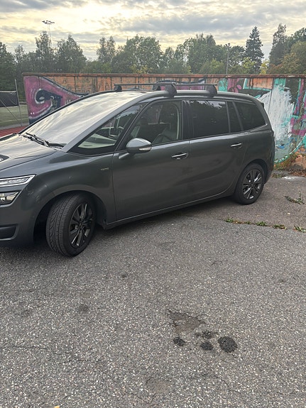 Citroen Grand C4 Picasso 4 of 21