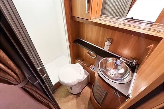 Hymer HYMERMOBIL B 654 CL 11 of 12