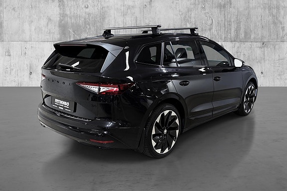Skoda Enyaq 4 of 19