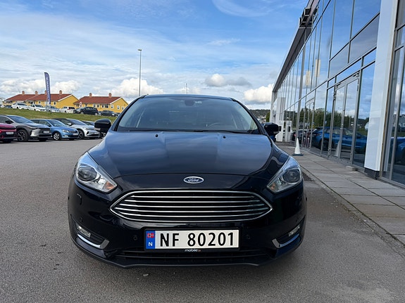 Ford Focus 2 of 22