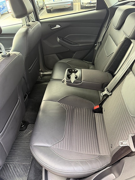 Ford Focus 14 of 22