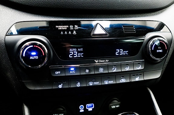 Hyundai Tucson 30 of 30