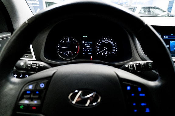 Hyundai Tucson 17 of 30