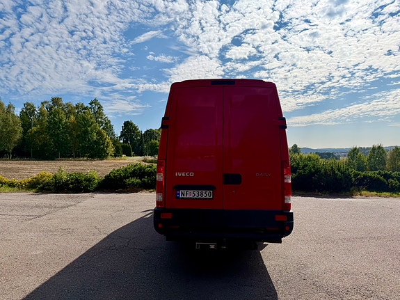 Iveco 4 of 10