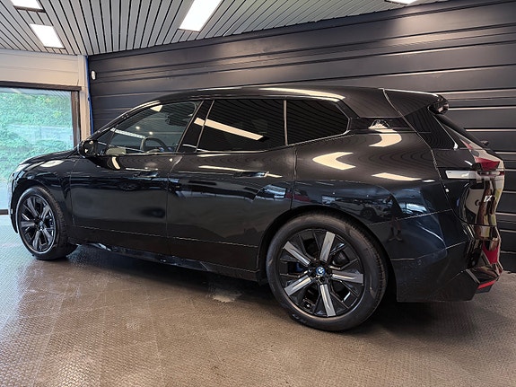BMW iX 5 of 29