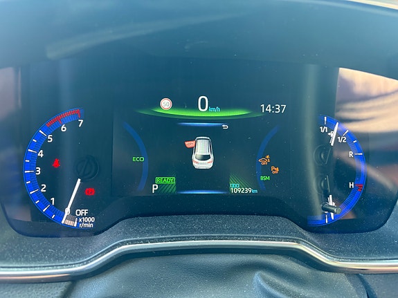 Toyota Corolla 13 of 24