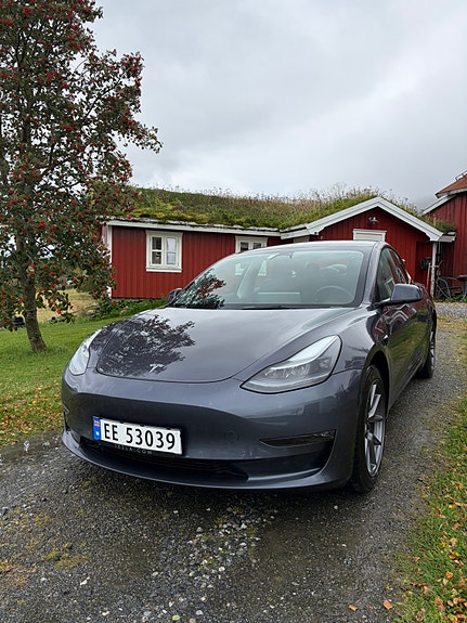 Tesla Model 3 3 of 12