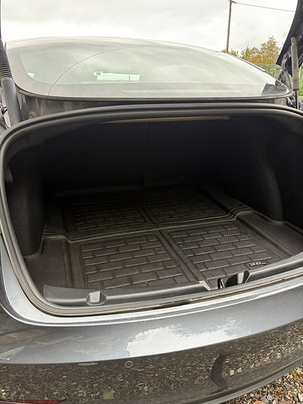 Tesla Model 3 12 of 12