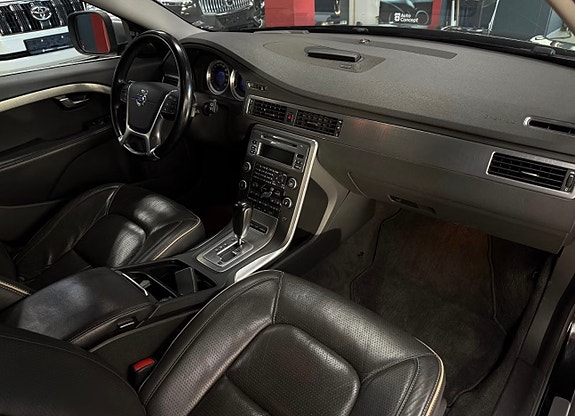 Volvo XC70 9 of 13