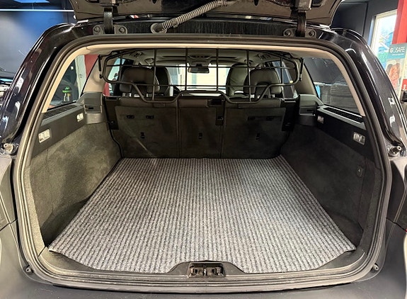 Volvo XC70 13 of 13