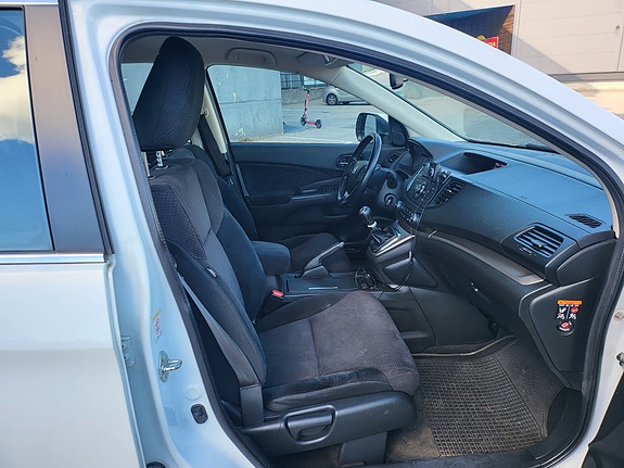 Honda CR-V 28 of 30