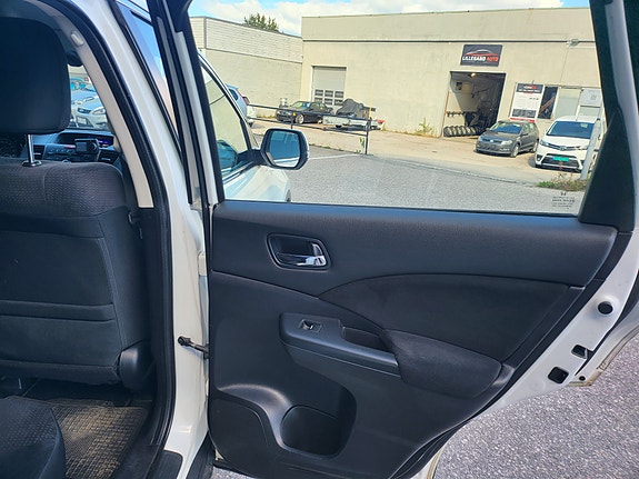 Honda CR-V 24 of 30