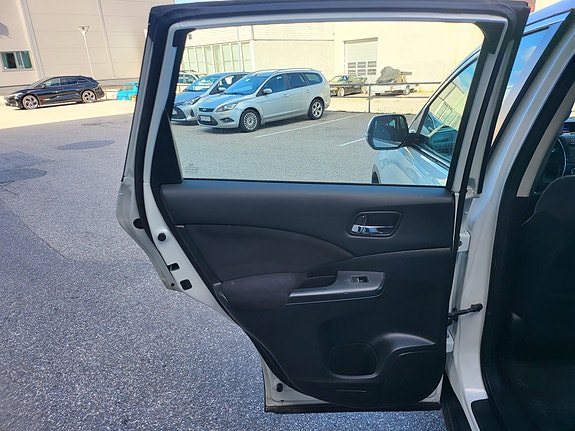 Honda CR-V 18 of 30